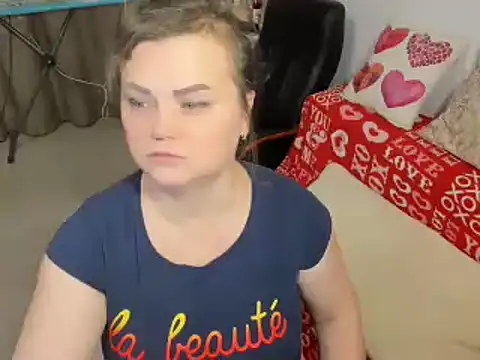 Snapshot of MildMature chatting on 12, 12, 2024 MildMature online show from 12, 12, 2024