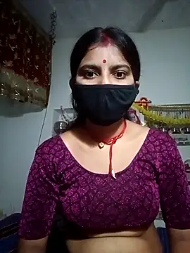 Snapshot of Daisygirl9 chatting on 13, 9, 2025 Daisygirl9 online show from 13, 9, 2025