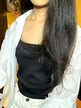 Nhinhi18 online show from 24, 9, 2025