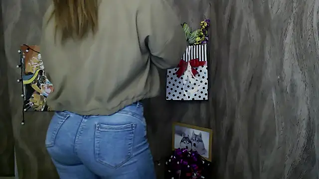 Linda S  online show from 7, 10, 2025