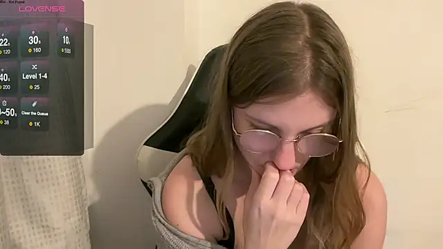 BustyKellyXXX online show from 17, 1, 2026