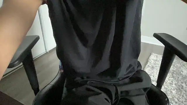 0xdeexnutz online show from 23, 10, 2025