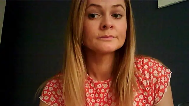 Ginger-bb online show from 15, 10, 2025