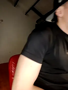 Snapshot of Logan_sixxer chatting on 28, 9, 2025 Logan sixxer online show from 28, 9, 2025