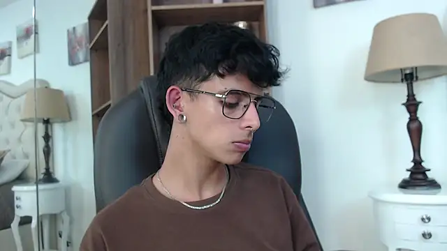 Ibratxandy online show from 13, 4, 2026