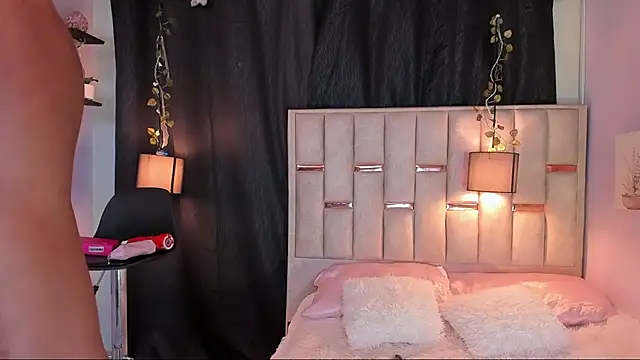 Hanzking01 online show from 11, 11, 2025