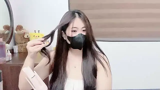 Amelia-babee online show from 3, 11, 2025