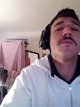 Snapshot of JuicyBigcock@xh chatting on 14, 5, 2026 JuicyBigcockxh online show from 14, 5, 2026