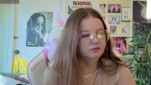 Sienna-Cow online show from 19, 10, 2025