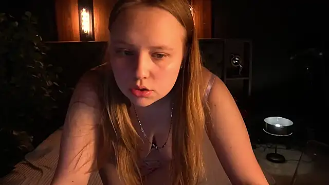 CrystallPaws online show from 28, 11, 2025