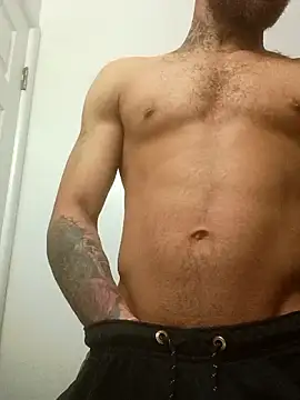 Snapshot of 1mistaGoodWood chatting on 31, 3, 2026 1mistaGoodWood online show from 31, 3, 2026