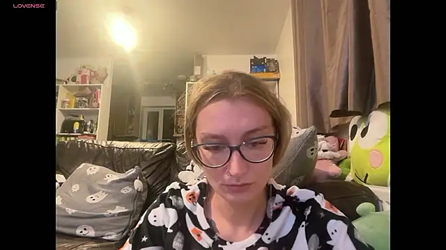 harleyblair online show from 30, 10, 2025