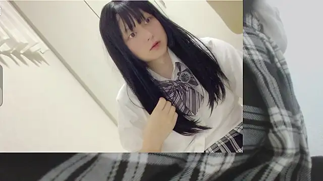 Mia032 online show from 12, 10, 2025