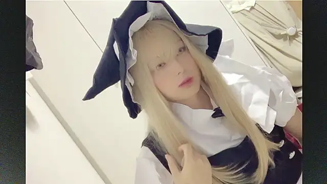 Mia032 online show from 31, 10, 2025