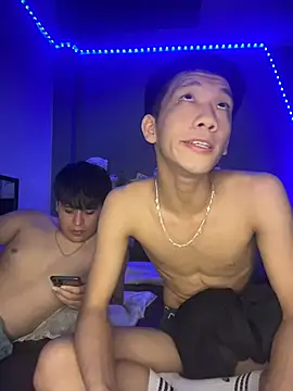 Kailertwink online show from 12, 4, 2026