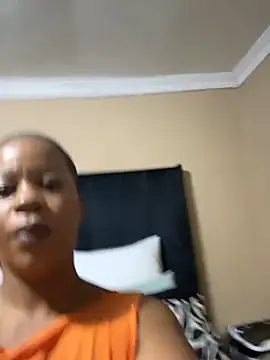 THICKBUNNYCHICKxxx online show from 15, 4, 2026