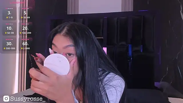 Sussyrosse  online show from 8, 9, 2025