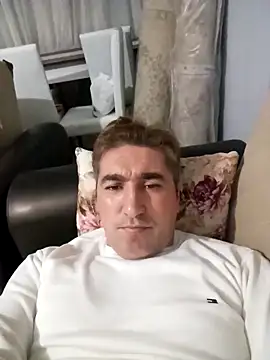 Snapshot of mert0359 chatting on 5, 11, 2025 mert0359 online show from 5, 11, 2025