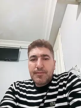 Snapshot of mert0359 chatting on 5, 2, 2026 mert0359 online show from 5, 2, 2026