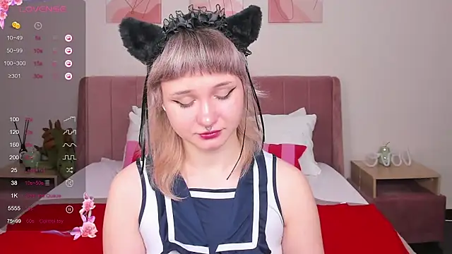 Snapshot of Tori_Cutie chatting on 1, 2, 2026 Tori Cutie online show from 1, 2, 2026