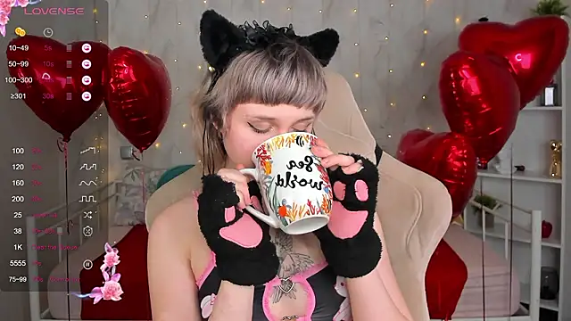 Snapshot of Tori_Cutie chatting on 8, 2, 2026 Tori Cutie online show from 8, 2, 2026