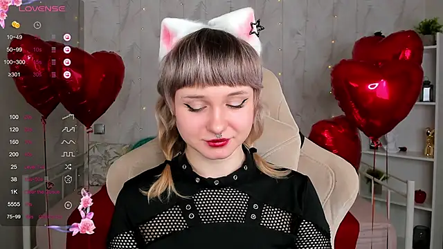 Snapshot of Tori_Cutie chatting on 13, 2, 2026 Tori Cutie online show from 13, 2, 2026