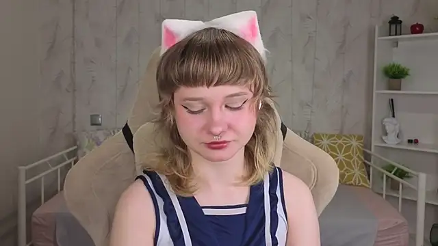 Tori Cutie online show from 23, 5, 2026