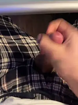 Snapshot of 19yearsboyy chatting on 4, 11, 2025 19yearsboyy online show from 4, 11, 2025