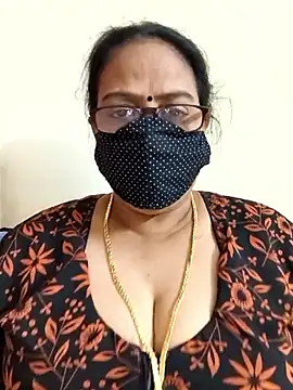 Snapshot of heera-rani chatting on 18, 1, 2026 heera-rani online show from 18, 1, 2026