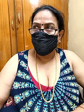 Snapshot of heera-rani chatting on 6, 2, 2026 heera-rani online show from 6, 2, 2026