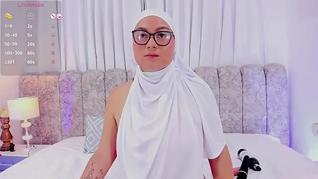 Snapshot of azaharaaa_ chatting on 30, 5, 2026 azaharaaa online show from 30, 5, 2026