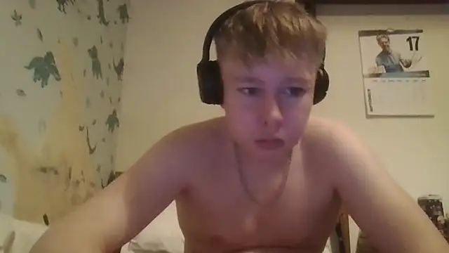 Snapshot of TomasCramp chatting on 2, 10, 2025 TomasCramp online show from 2, 10, 2025