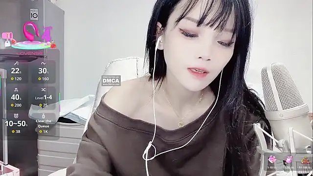 Snapshot of twlilybae chatting on 29, 3, 2026 twlilybae online show from 29, 3, 2026