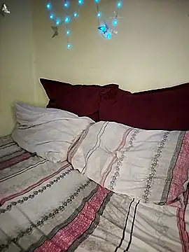 Snapshot of Seductive_Yellow_Titties chatting on 14, 2, 2026 Seductive Yellow Titties online show from 14, 2, 2026