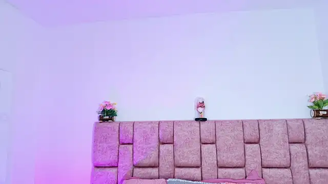 ScarlettLuxe online show from 13, 11, 2025