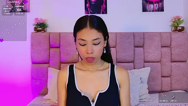 ScarlettLuxe online show from 12, 1, 2026