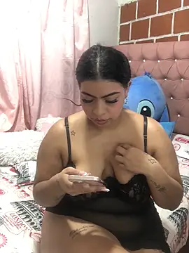 Rachellcooperrr online show from 17, 12, 2025