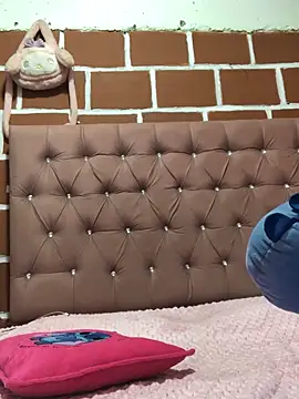 Rachellcooperrr online show from 13, 2, 2026