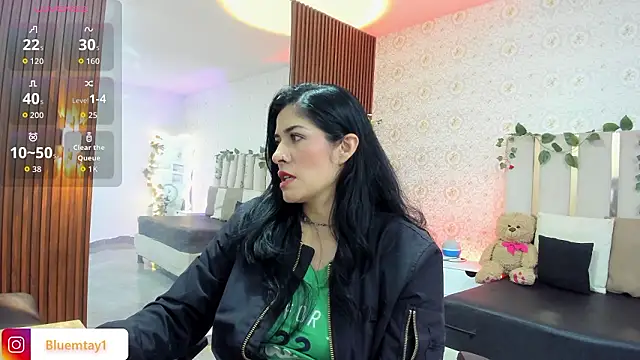 Snapshot of BLUE_TAY1 chatting on 4, 2, 2026 BLUE TAY1 online show from 4, 2, 2026