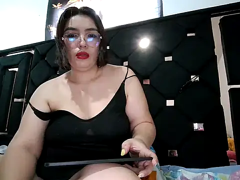 Snapshot of vegacristal88 chatting on 7, 5, 2026 vegacristal88 online show from 7, 5, 2026