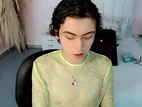 nathalialoes1 online show from 6, 10, 2025