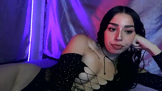 Snapshot of sweetbrunette22 chatting on 11, 2, 2026 sweetbrunette22 online show from 11, 2, 2026