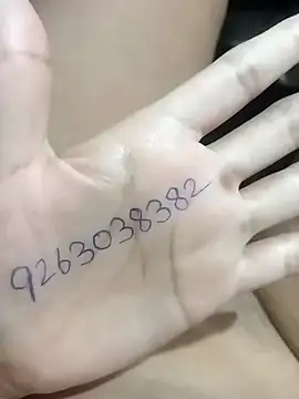 nainakumari02 online show from 10, 9, 2025