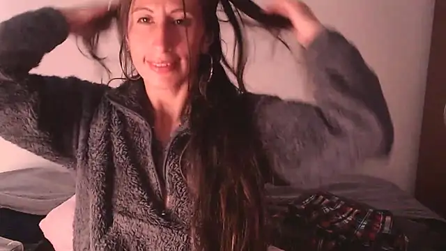 Snapshot of NathaSlave chatting on 23, 4, 2026 NathaSlave online show from 23, 4, 2026