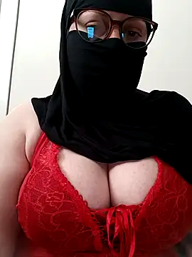 Snapshot of dolgunguzellik chatting on 11, 4, 2026 dolgunguzellik online show from 11, 4, 2026