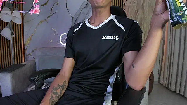 JulienSaint online show from 6, 3, 2026