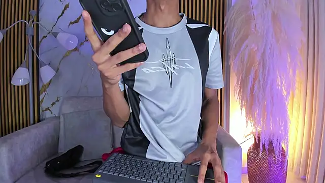 JulienSaint online show from 7, 3, 2026