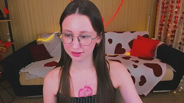 YourLovellyStory online show from 25, 2, 2026