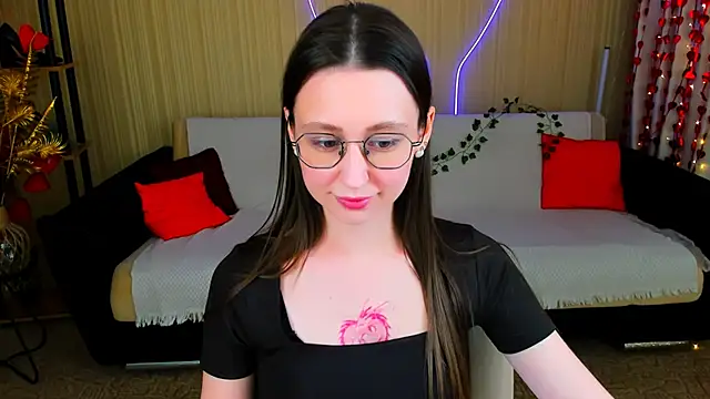 YourLovellyStory online show from 25, 3, 2026