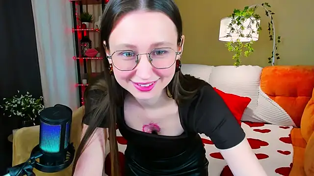 YourLovellyStory online show from 30, 3, 2026